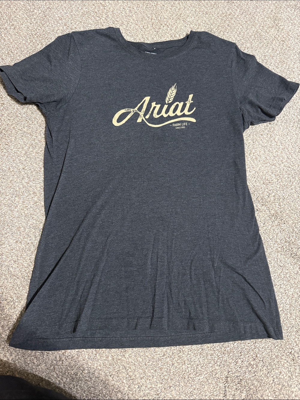 Ariat fitted tshirt
